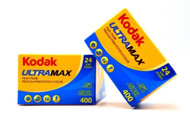 Pescara, İtalya 31 Ağustos 2019: Kodak Ultramax Film 400 karton kutu