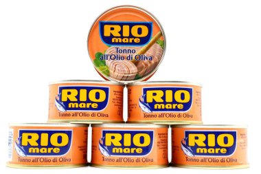 Pescara, İtalya 18 Ağustos 2019: Zeytin yağında konserve RIO MARE Tuna. Rio Mare, Bolton Food 'un bir markasıdır.