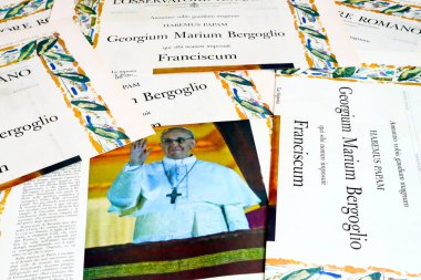 Vatikan Şehri, Kutsal Bakış 13 Mart 2013: POPE FRANCIS Seçimi, Vatikan Resmi Gazetesi L 'Osservatore Romano' nun Özel Basımı 13 Mart 2013 saat 20: 30 'da..