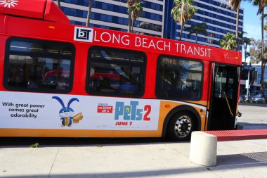 Long Beach, California - 16 Mayıs 2019: Uzun Ulaşım TRANSIT Otobüsü, Los Angeles, Kaliforniya