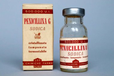 Roma, İtalya 12 Kasım 2021: 1957 PENICILLIN G Yapımcısı LEO Pharmaceutical Chemical Industries - Roma