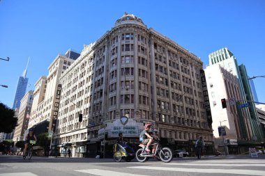 Los Angeles, Kaliforniya - 6 Ekim 2019 Los Angeles, Bayındırlık Bakanlığı, Sokak Hizmeti siper bariyeri / sokakta barikat