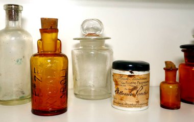 Roma, İtalya 6 Mart 2022: 1800 Eski İlaçlar sergisi