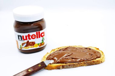 Pescara, İtalya 27 Temmuz 2019: NUTELLA kavanozu, Fındık Spread with Cocoa produced by Ferrero