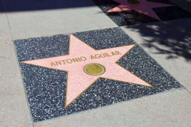 Hollywood, California - 20 Mayıs 2019: Hollywood Bulvarı, Los Angeles, Kaliforniya 'da Hollywood Şöhret Yolu ANTONIO AGUILAR' ın Yıldızı