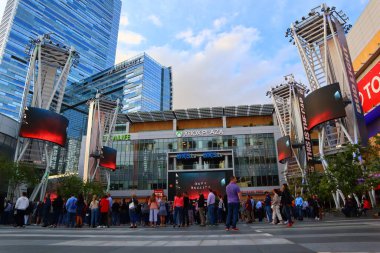 Los Angeles, Kaliforniya - 21 Mayıs 2019: XBOX PLAZA, Microsoft Theater Los Angeles şehir merkezindeki Staples Center 'ın önünde