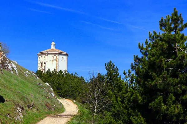 Santa Maria Della Piet Blízkosti Hradu Rocca Calascio Abruzzo Itálie — Stock fotografie