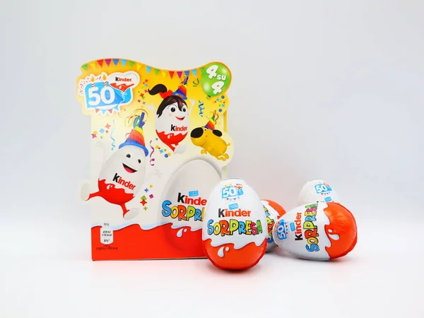 Pescara Italia Febrero 2019 Kinder Surprise Chocolate Eggs Kinder Surprise —  Fotos de Stock