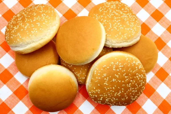 Różne Bułki Hamburgerowe Sezamem Bez Sezamu — Zdjęcie stockowe