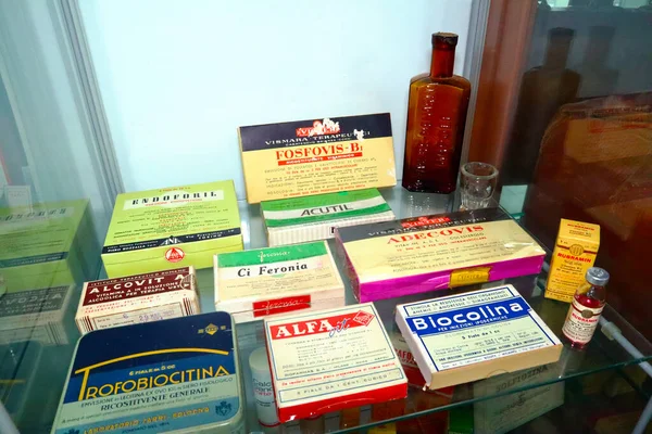 Farmacia Vecchi Medicinali Mostra — Foto Stock