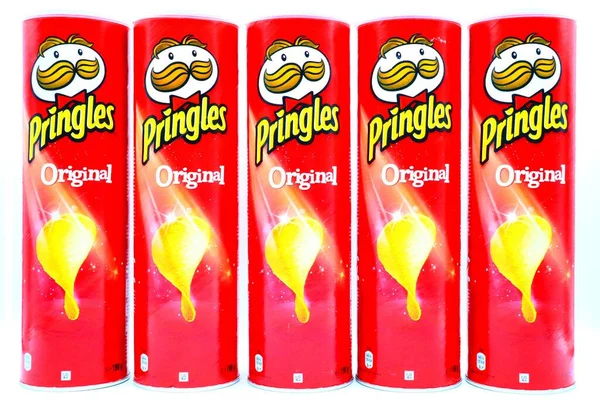 Pescara Włochy Września 2019 Chipsy Ziemniaczane Pringles Białym Tle — Zdjęcie stockowe