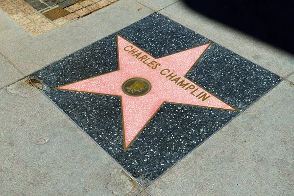 加利福尼亚州好莱坞 2019年5月20日 位于加利福尼亚州洛杉矶好莱坞大道的好莱坞名人步行街上的查尔斯 查姆普林斯之星 — 图库照片