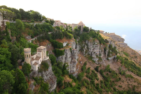 Erice Sisilia Italia Heinäkuuta 2022 Pepolin Torni Torretta Pepoli Keskiaikainen — kuvapankkivalokuva