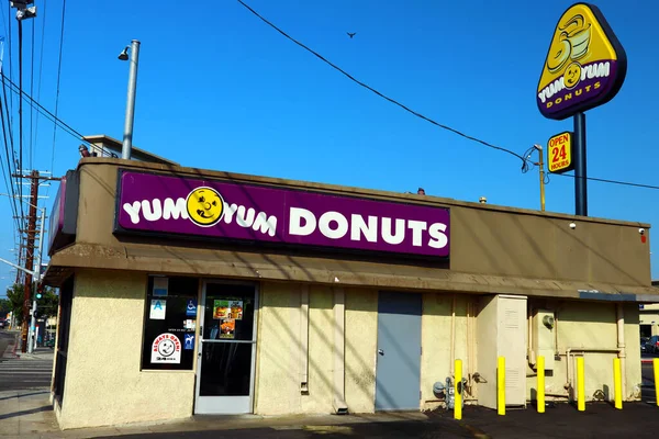 Los Angeles Kalifornien Oktober 2019 Yum Yum Donuts Shop Der — Stockfoto