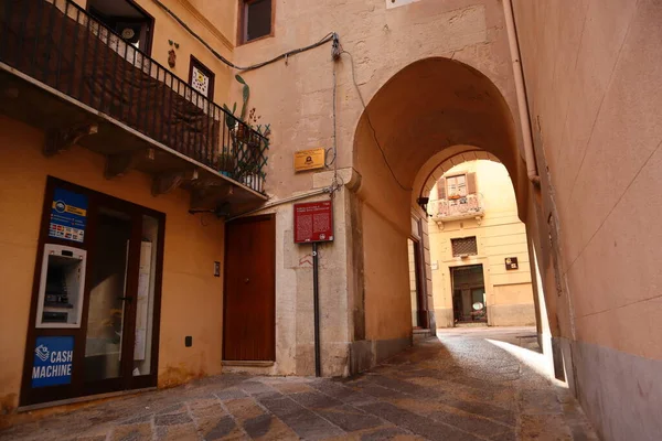 Трапани Сицилия Италия Июля 2022 Года Темная Дверь Порта Окура — стоковое фото