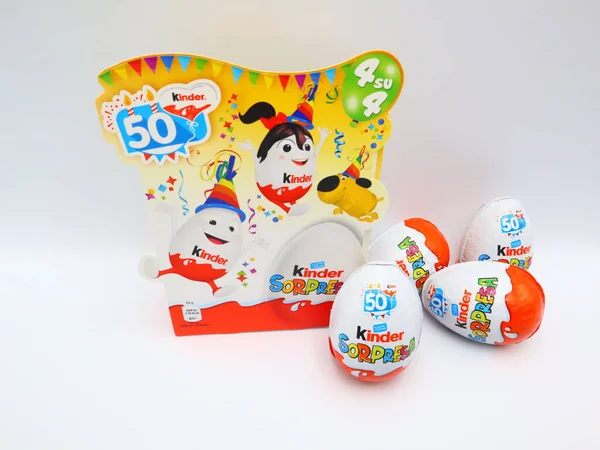 Pescara Włochy Lutego 2019 Kinder Surprise Chocolate Eggs Kinder Surprise — Zdjęcie stockowe