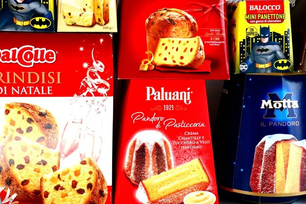 Pescara Italia Noviembre 2020 Pasteles Navidad Tradicionales Italianos Panettone Pandoro —  Fotos de Stock