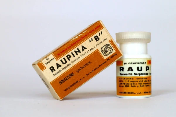 2022 Vintage 1950 Raupina Tablets Medicine Rauwolfia Serpentina Alkaloids Treatment — 스톡 사진