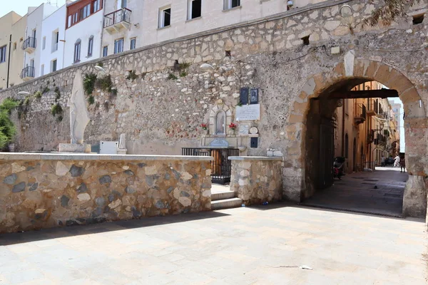 意大利西西里特拉帕尼 2022年7月4日 13世纪的波德盖尔城门 Porta Delle Botteghelle — 图库照片