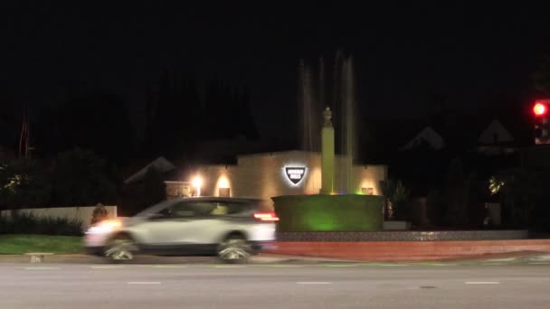 Beverly Hills Califórnia Beverly Hills Electric Fountan Night Inglês Localizado — Vídeo de Stock