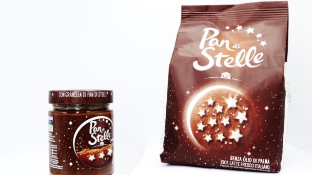 意大利罗马 2019年8月30日 斯特勒可可饼干和巧克力榛子罐头 斯泰尔是意大利的一个品牌 由Barilla生产 — 图库视频影像