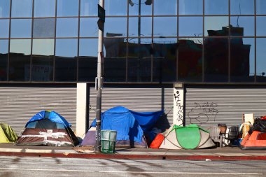 Los Angeles, Kaliforniya - 11 Ekim 2019 Los Angeles şehir merkezinde evsiz