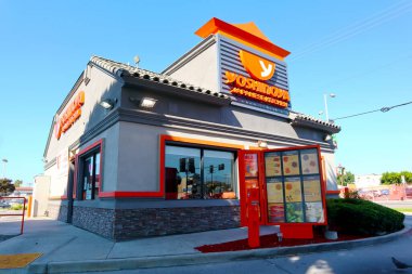 Los Angeles, Kaliforniya - 3 Ekim 2019: YOSHINOYA Japon Mutfağı Fast Food Lokantası Los Angeles