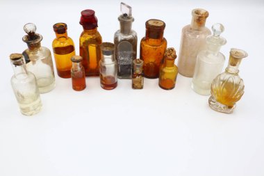 Eczane, eski antika ilaçlar.