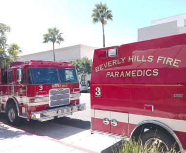 BEVERLY HILLS, California - 16 Eylül 2018: Beverly Hills İtfaiyesi Kamyonları