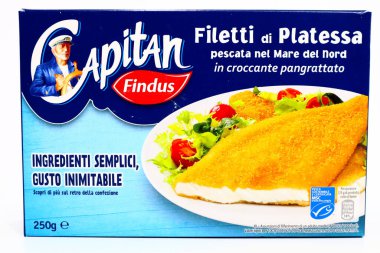 Pescara, İtalya 11 Şubat 2021: Captain FINDUS Plaice filetoları gevrek ekmek kırıntıları. Findus, Göçebe Gıda Grubu 'nun donmuş gıda markası.
