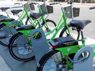 BEVERLY HILLS, California - 16 Eylül 2018: Beverly Hills Bisiklet Paylaşım