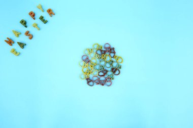 Makarna ile Mutlu Paskalya Kompozisyonu