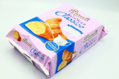 Pescara, İtalya 2 Eylül 2019: BAULI Klasik Kruvasan. Bauli, İtalya 'da üretilen bir üründür..