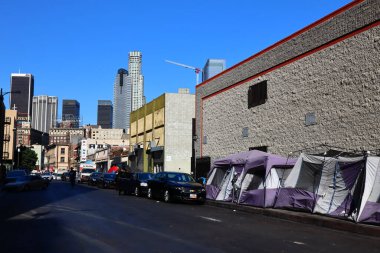 Los Angeles, Kaliforniya - 11 Ekim 2019 Los Angeles şehir merkezinde evsiz