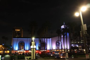 Los Angeles, Kaliforniya - 16 Mayıs 2019: Geceleyin Los Angeles Birlik İstasyonu