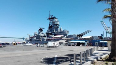 LOS ANGELES, California - 15 Eylül 2018: Battleship IOWA BB-61 Müzesi San Pedro, Los Angeles Rıhtımı