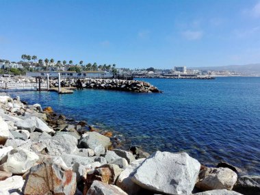 REDONDO BEACH, Los Angeles, California - 13 Eylül 2018: REDONDO BEACH Pasifik Okyanusu manzarası