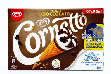 Pescara, İtalya 18 Aralık 2019 Cornetto Algida Dondurması. Cornetto Algida Unilever 'in bir markasıdır.