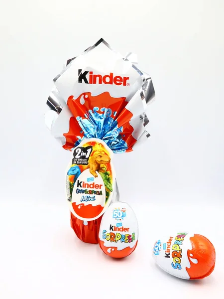 Pescara Włochy Marca 2019 Kinder Surprise Chocolate Eggs Kinder Surprise — Zdjęcie stockowe
