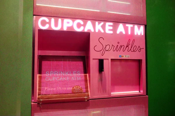 Glendale California Жовтня 2019 Sprinkles Cupcakes Atm Americana Brand Shopping — стокове фото