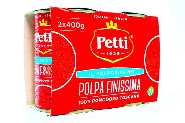 ペスカーラ イタリア 4月15 2020 トスカーナトマトとペッティイタリアトマトソース イタリア料理株式会社製 — ストック写真