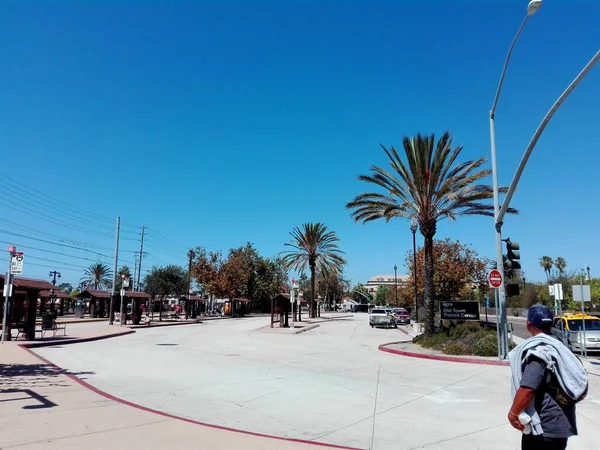 サンディエゴ カリフォルニア州 2018年9月12日 サンディエゴ旧市街交通センターのMtsメトロポリタントランジットシステムバス停留所 — ストック写真