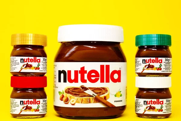 Alba Olaszország 2021 Január Nutella Jars Hazelnut Spread Cocoa Nutella — Stock Fotó