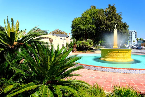 Beverly Hills California Octubre 2019 Beverly Hills Electric Fountain Encuentra —  Fotos de Stock