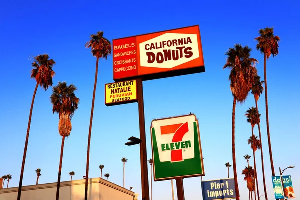 Los Angeles Kalifornia 2019 Október California Donuts Eleven Signs Hollywood — Stock Fotó