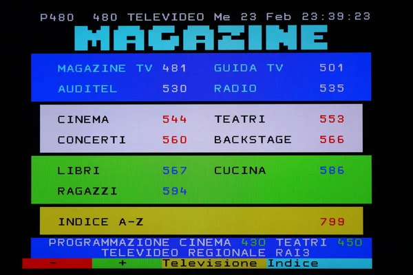 2022年2月21日 意大利罗马 Teletext收视率指数 意大利国有电视台 意大利国家广播电台 原始照片 简单的图形屏幕视图从一个老式的电视颜色 — 图库照片