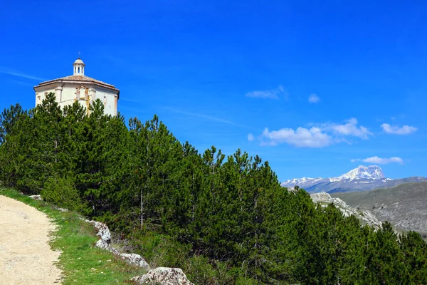 Santa Maria Della Piet Bij Het Kasteel Van Rocca Calascio — Stockfoto