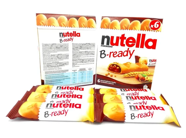 ペスカーラ イタリア2月8 2019 Nutella B対応のスナック ウェーハフェレロが生産するイタリアのチョコレートクリームヌテッラでいっぱい — ストック写真