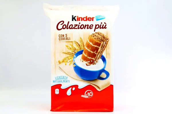 ペスカーラ イタリア2019年9月2日 優しいスポンジケーキ KinderはFerreroによってイタリアで作られた製品のブランドです — ストック写真