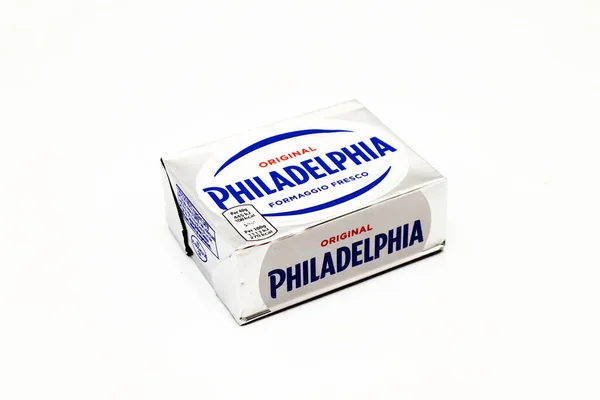 stock image Pescara, Italy - April 15, 2020: PHILADELPHIA Original Cream Cheese. PHILADELPHIA is a brand of Mondelez